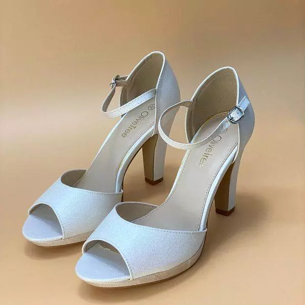 NEW , WOMEN SANDAL W76