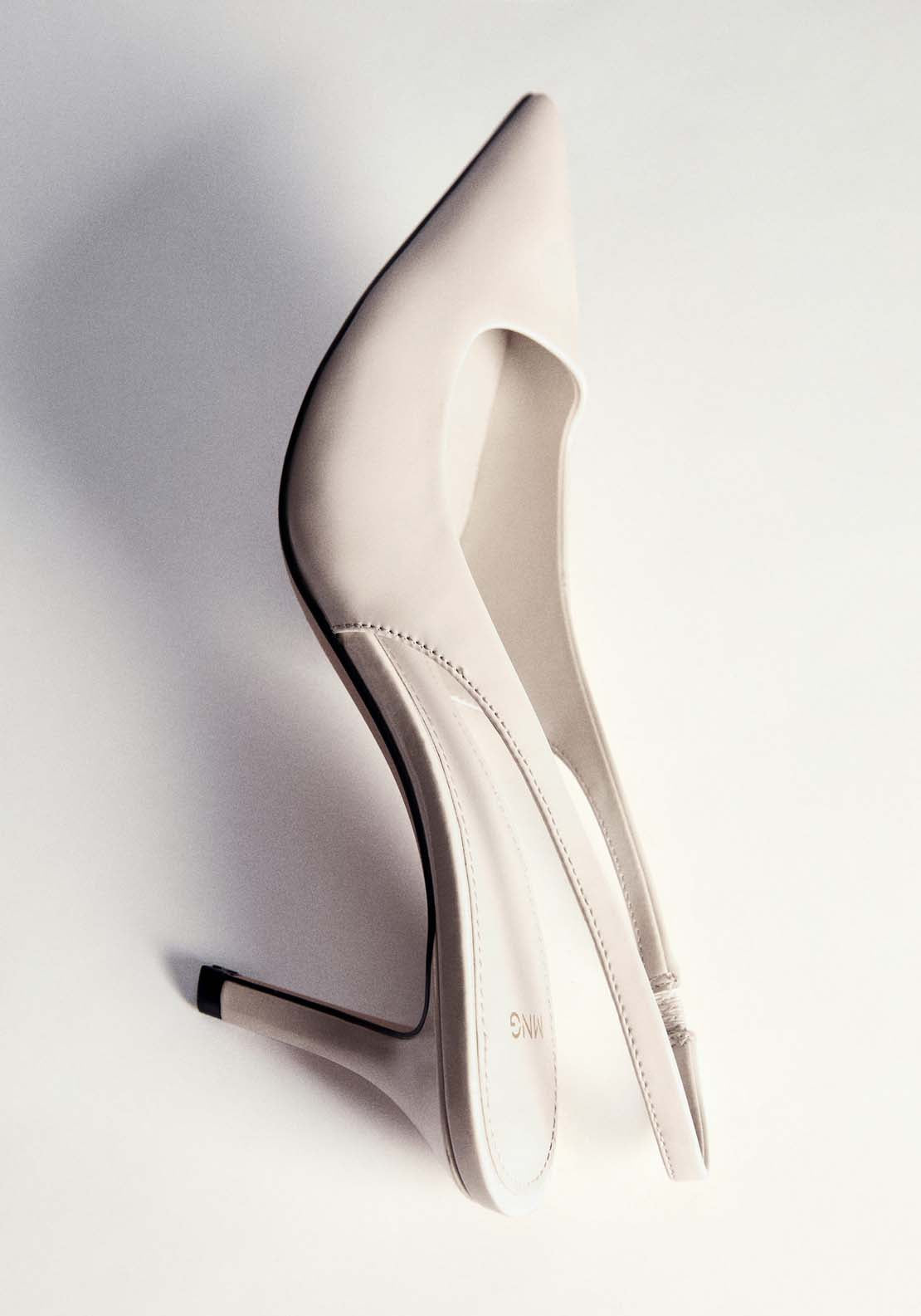 Patent leather-effect heeled shoes