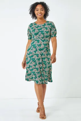 Petite Shirred Sleeve Floral Dress in Green | Roman UK