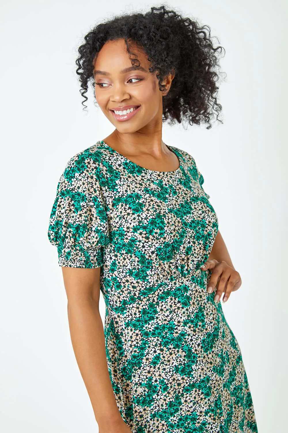 Petite Shirred Sleeve Floral Dress in Green | Roman UK