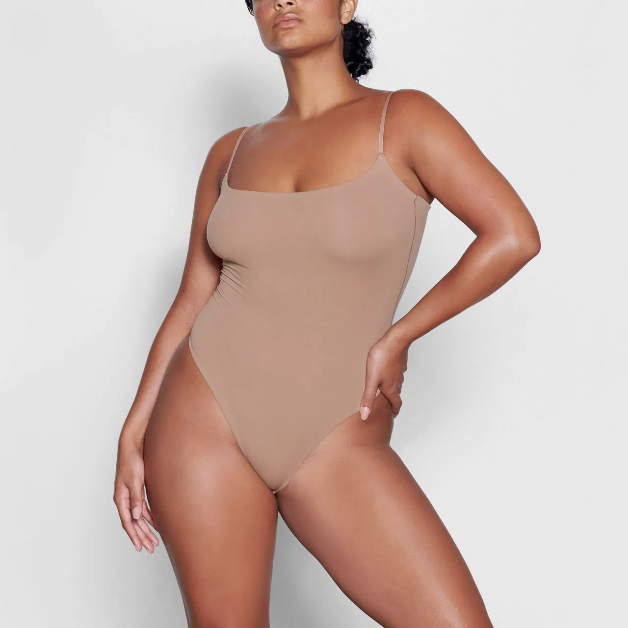 SKIMS FITS EVERYBODY Cami Bodysuit Sienna - Brown