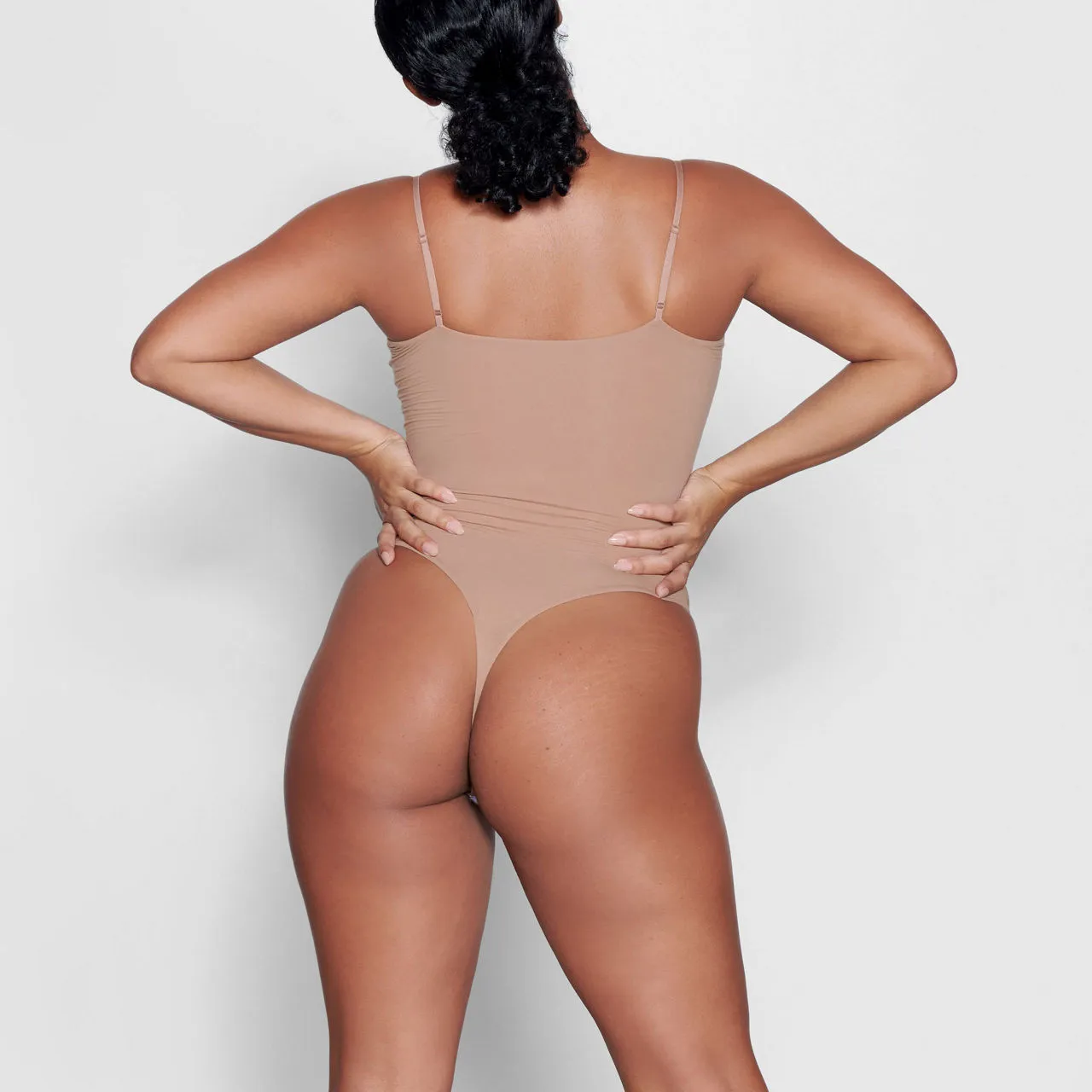 SKIMS FITS EVERYBODY Cami Bodysuit Sienna - Brown