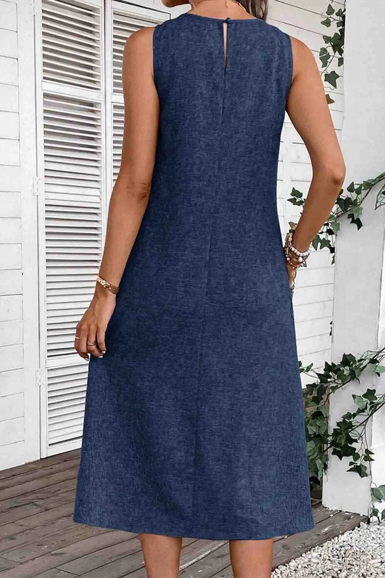 Sleeveless Pocket Midi Dress