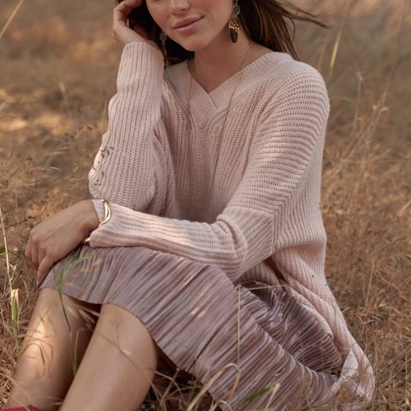 SOFIA Soft Pink Oversized Sweater