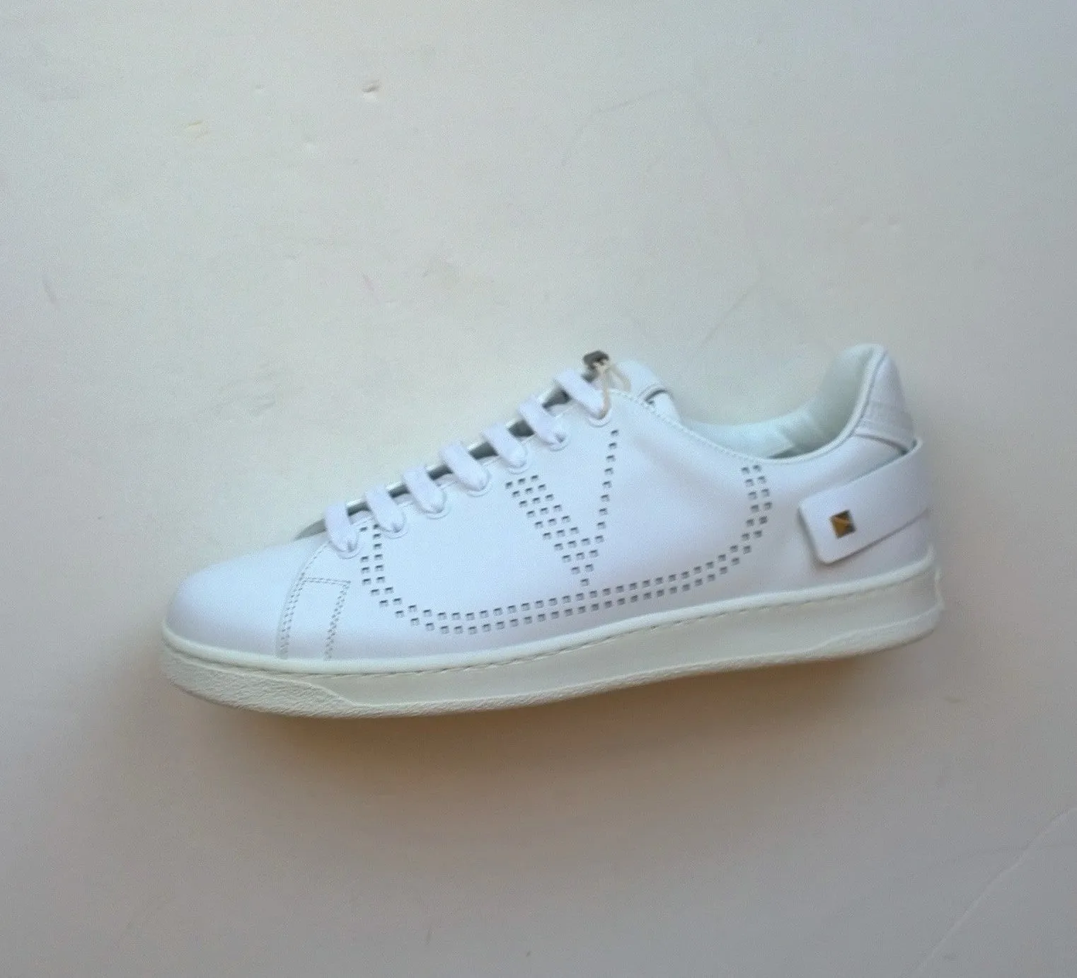 Valentino Garavani Backnet White Leather Sneakers Rockstuds